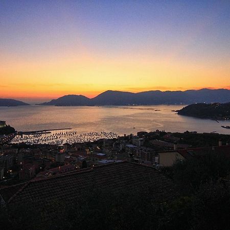 Affittacamere La Baia Di レーリチ エクステリア 写真