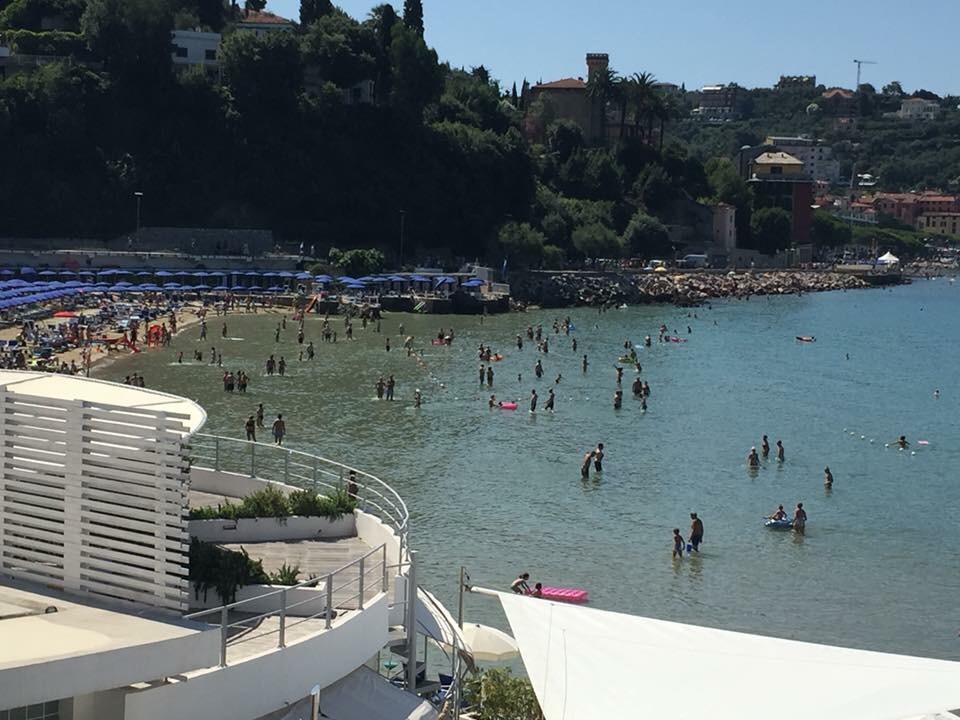 Affittacamere La Baia Di レーリチ エクステリア 写真